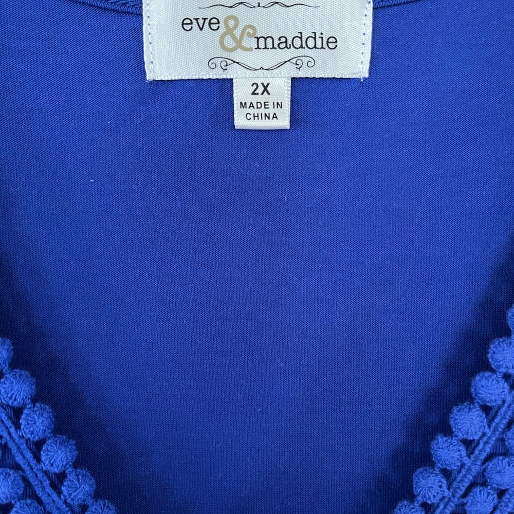 Eve & Maddie Women’s Sleeveless V-Neck Polka Dot Top - Royal Blue - Picture 5 of 12